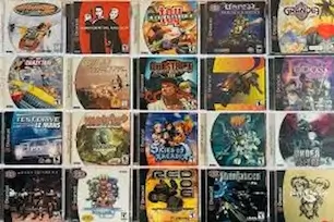 Sega Dreamcast rare video game collection – RPGs, shooters, and rare titles like Skies of Arcadia.
